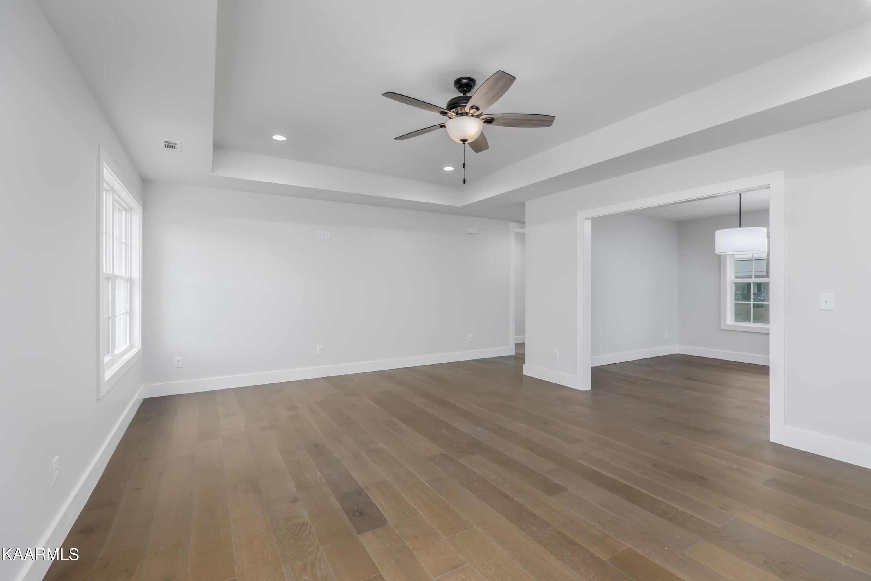 4568 Old Kentucky Road Morristown, TN 37814 - Photo 5 of 24 Interior-2.jpg-SMALL