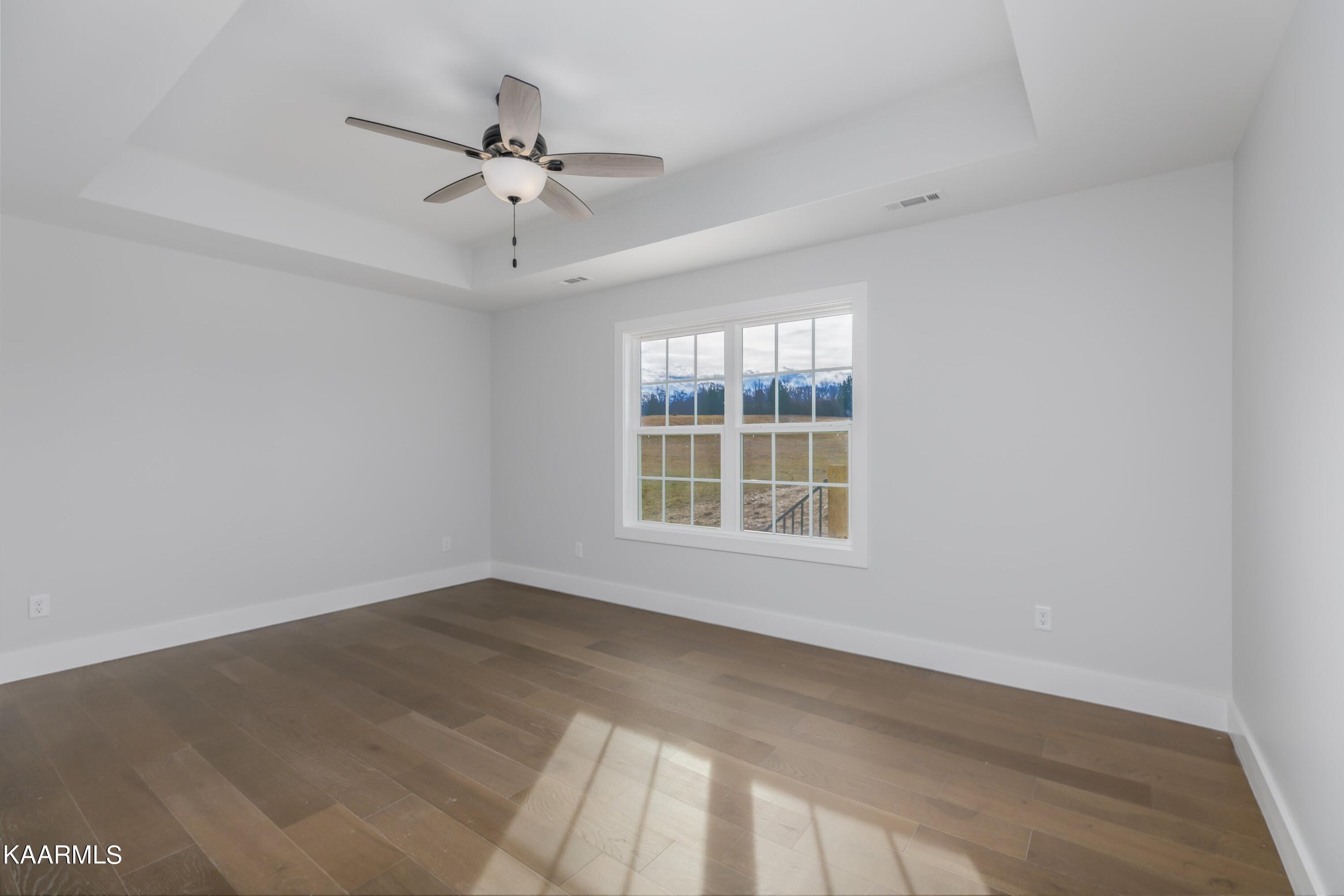 4568 Old Kentucky Road Morristown, TN 37814 - Photo 8 of 24 Interior-5.jpg-SMALL