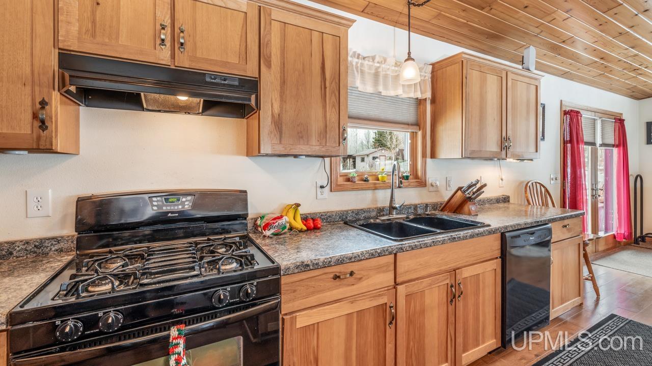868 Pelletier Road Foster City, MI 49834 - Photo 10 of 33