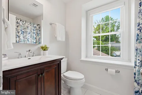 $1,049,900 | 1122 Bettstrail Way, Potomac, MD 20854