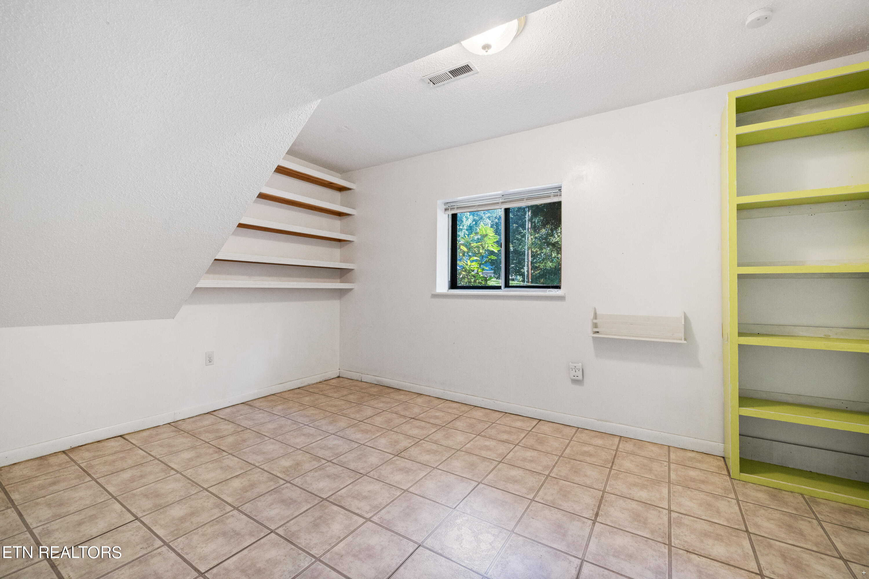128 Newell Lane Oak Ridge, TN 37830 - Photo 24 of 28 Positive Perceptions-25