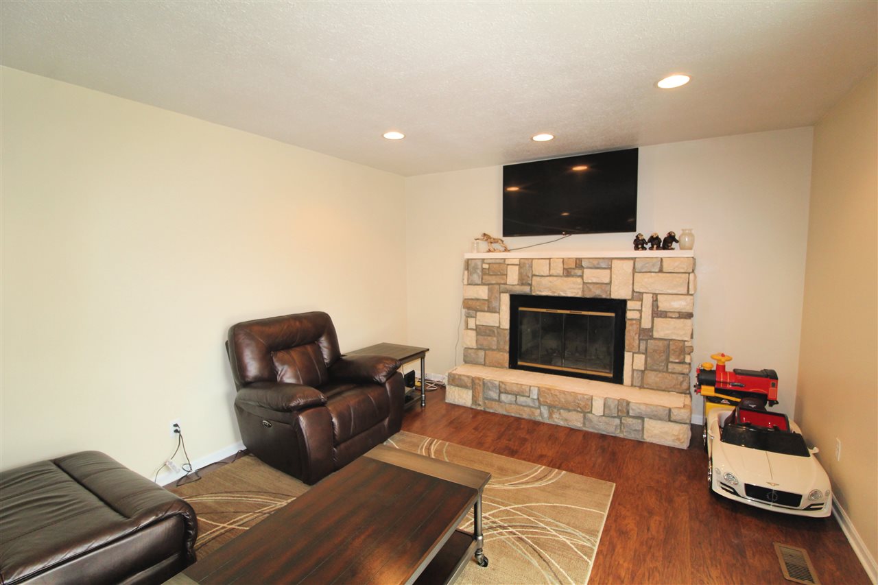 1193 Wreckenridge Road Flint, MI 48532 - Photo 10 of 21