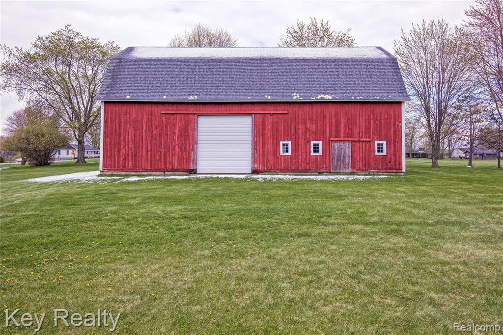 345 West Sigler Road Carleton, MI 48117 - Photo 6 of 28