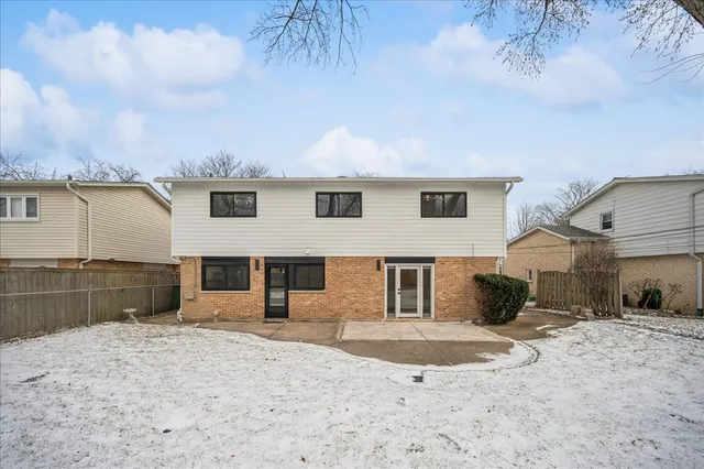 $749,000 | 626 Barberry Road, Highland Park, IL 60035