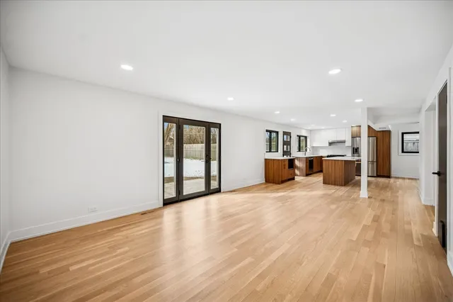 $749,000 | 626 Barberry Road, Highland Park, IL 60035