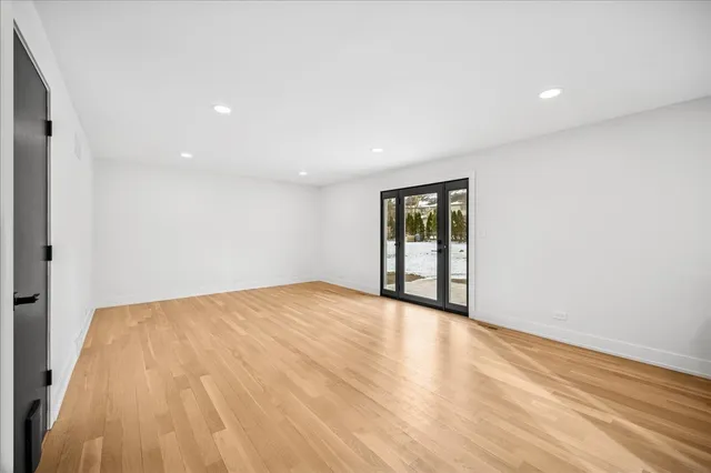 $749,000 | 626 Barberry Road, Highland Park, IL 60035