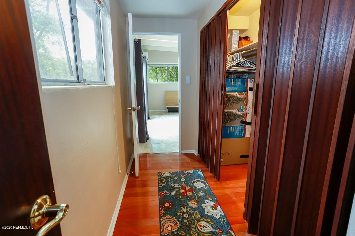 1301 Glengarry Road Jacksonville, FL 32207 - Photo 16 of 63 E5389497-3874-4BFD-8F4D-1008781F11CD