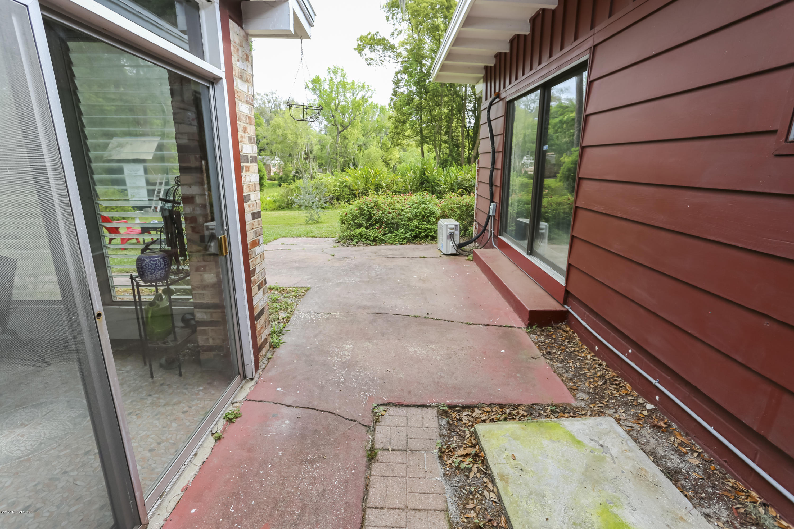 1301 Glengarry Road Jacksonville, FL 32207 - Photo 38 of 63 46E38B3F-3280-4388-B5E3-94DDCE158CEF