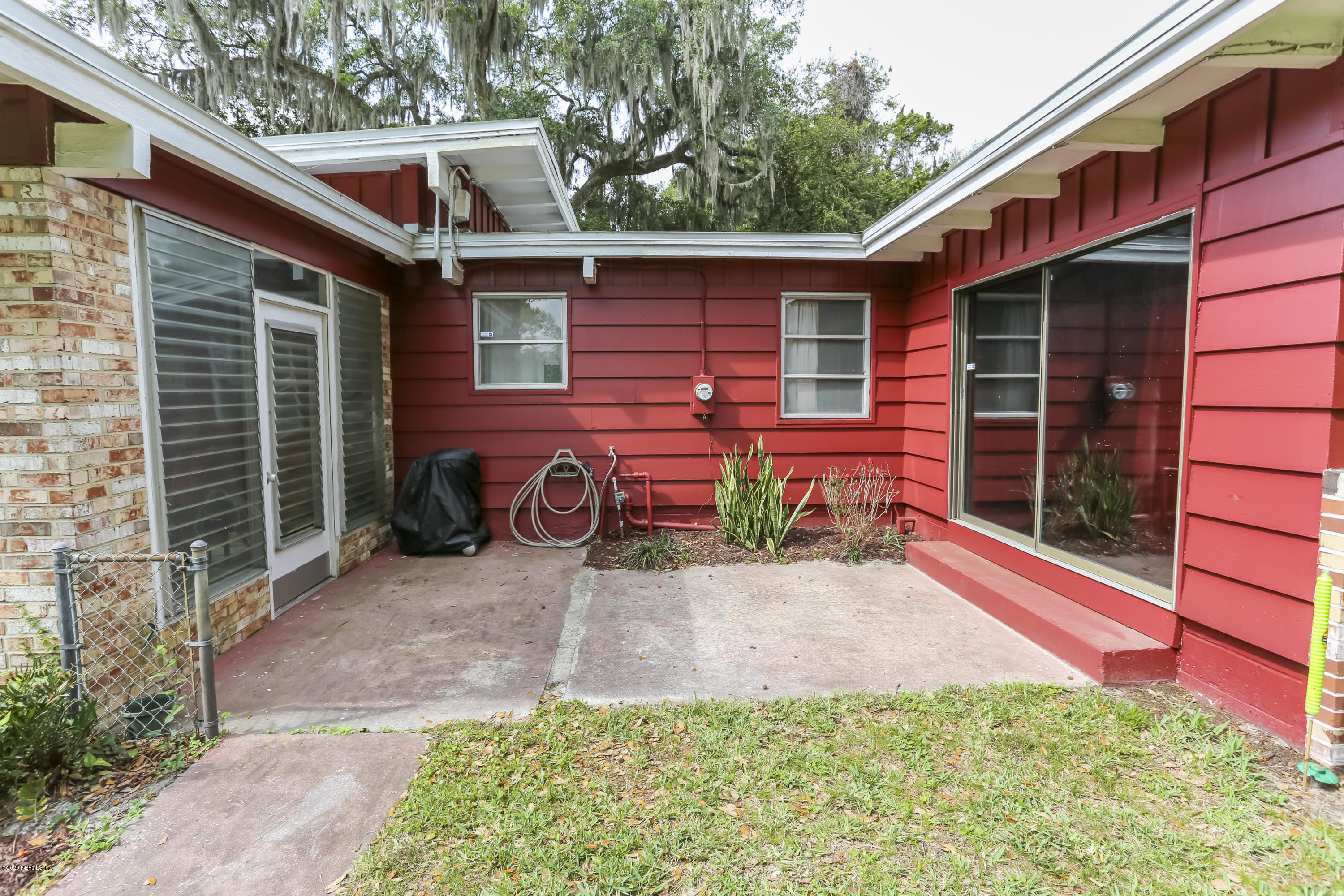 1301 Glengarry Road Jacksonville, FL 32207 - Photo 40 of 63 B383B94A-D6F8-438A-BD12-9B934DD36440