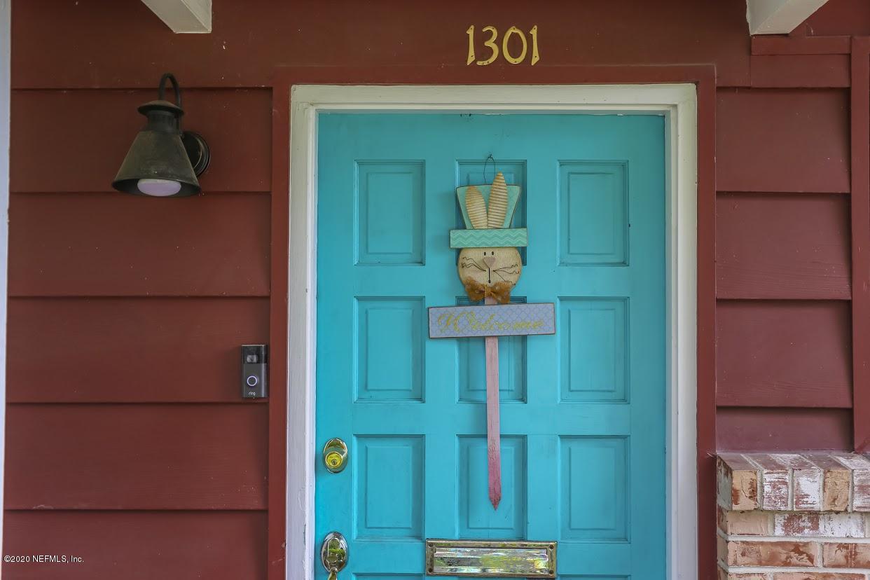 1301 Glengarry Road Jacksonville, FL 32207 - Photo 5 of 63 4995AAEE-5154-4644-AE6C-9B8CFD94EE9A