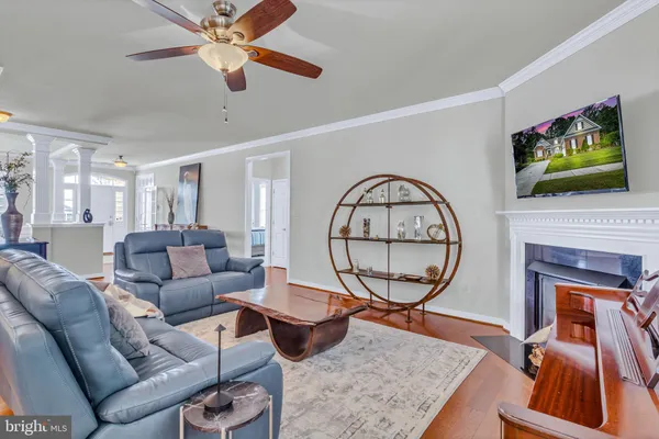 $459,000 | 85 Pleasants Lane, Kilmarnock, VA 22482