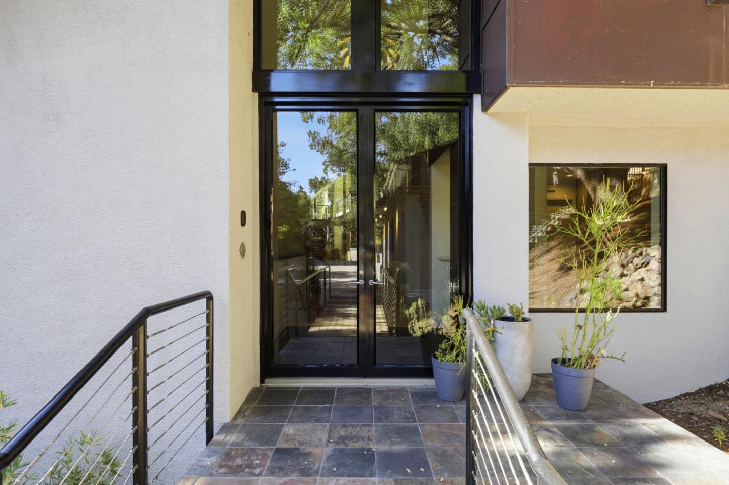 217 Mistletoe Road Los Gatos, CA 95032 - Photo 3 of 126 Gallery Image 3