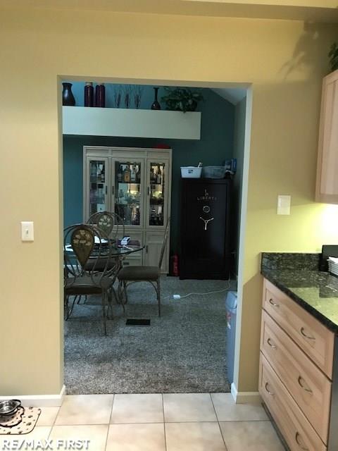 28142 Ruby Court New Baltimore, MI 48047 - Photo 5 of 28 31365471-4.JPG
