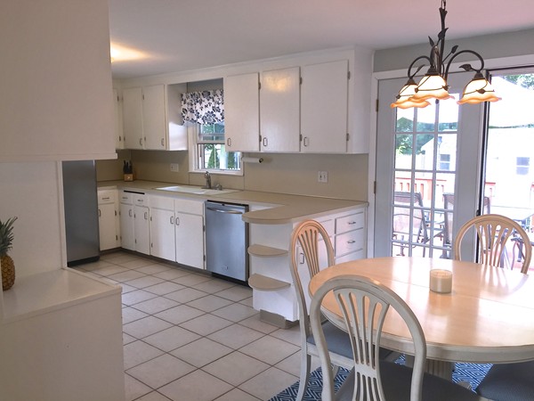 2 A Sunset Road Salem, MA 01970 - Photo 6 of 26 Gallery Image 6