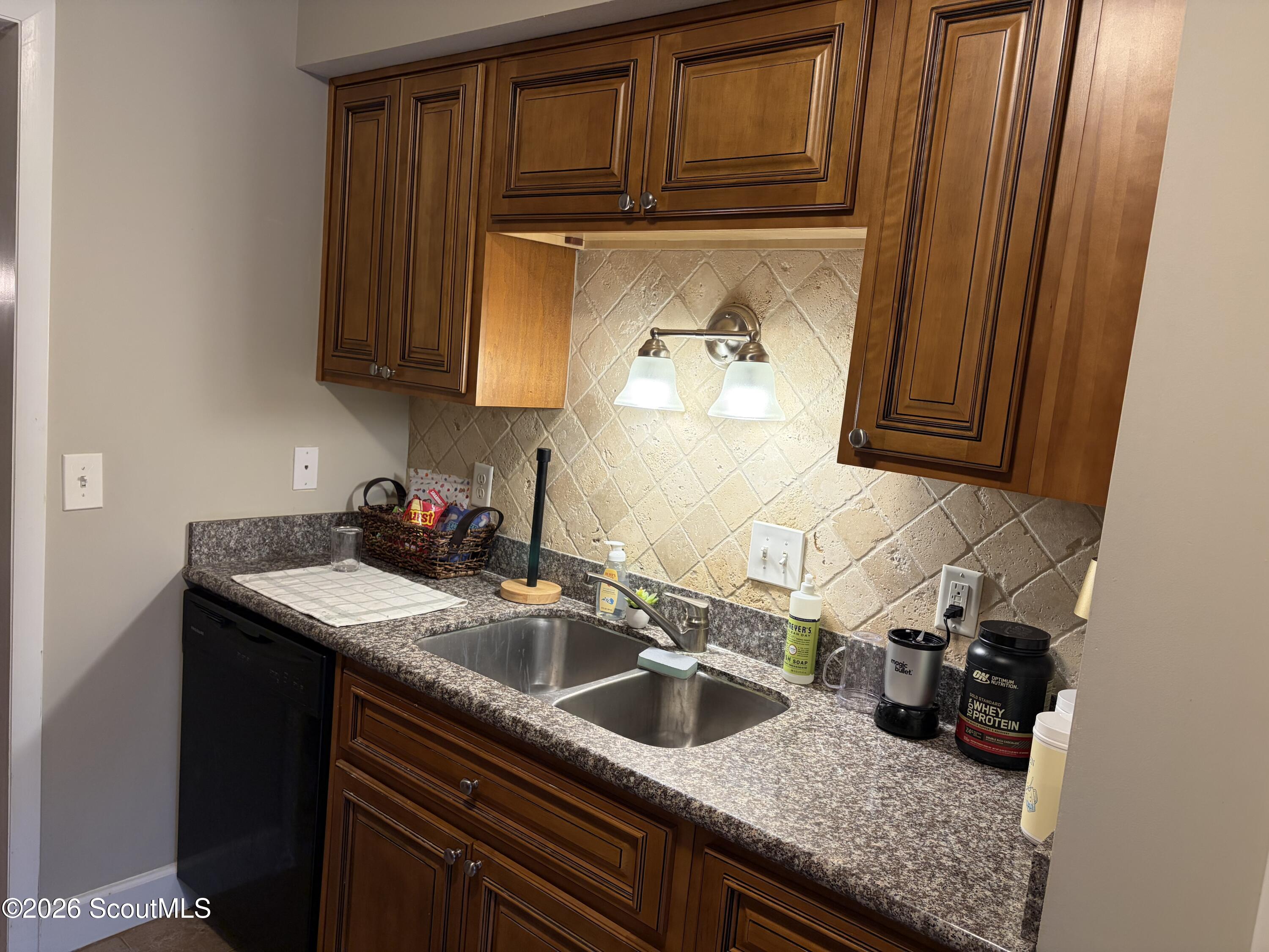 2506 Demere Road, Unit 7 St. Simons Island, GA 31522 - Photo 9 of 27 Double sink