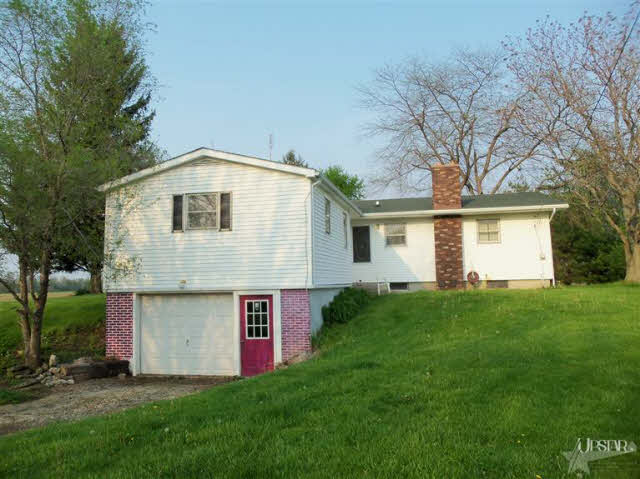 2372 East 150 North Decatur, IN 46733 - Photo 2 of 5