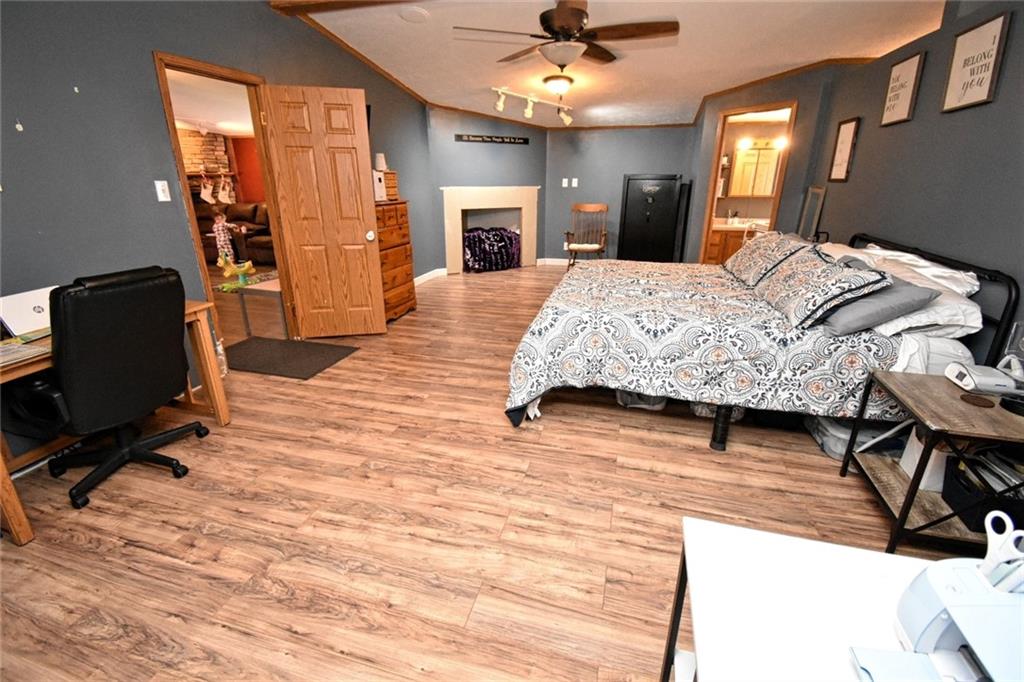 176 T682 Rices Landing, PA 15357 - Photo 12 of 25 Gallery Image 12