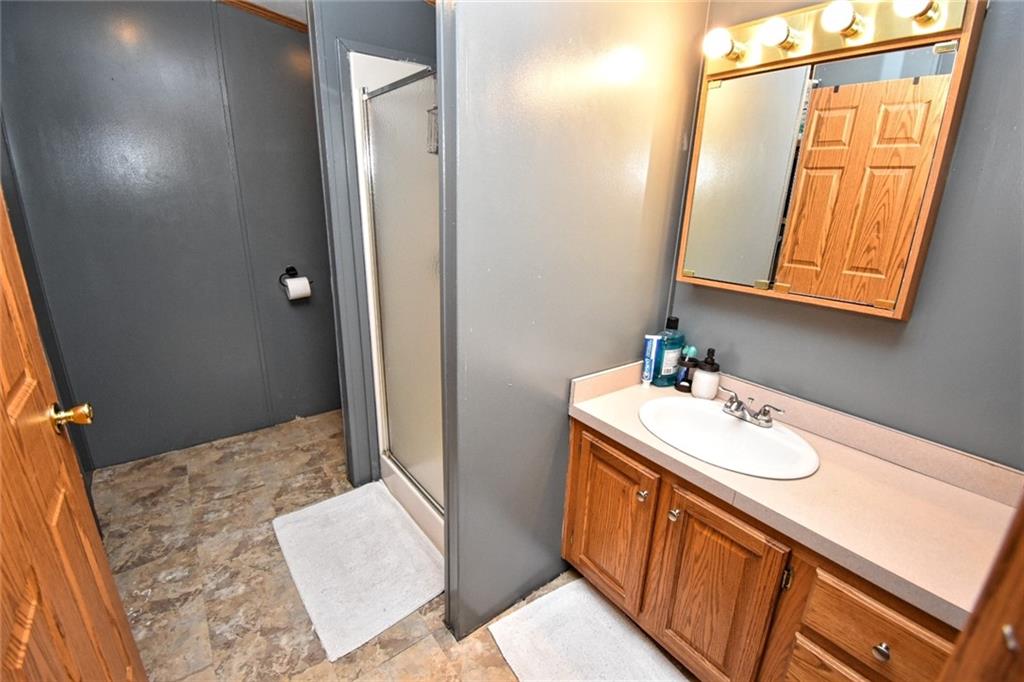 176 T682 Rices Landing, PA 15357 - Photo 15 of 25 Gallery Image 15