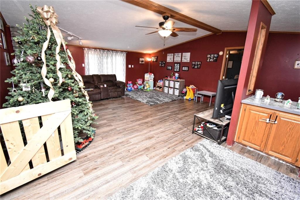 176 T682 Rices Landing, PA 15357 - Photo 8 of 25 Gallery Image 8