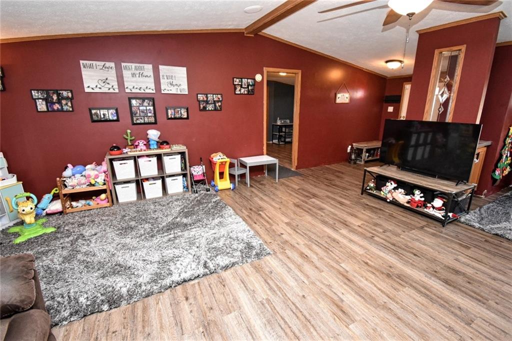 176 T682 Rices Landing, PA 15357 - Photo 10 of 25 Gallery Image 10