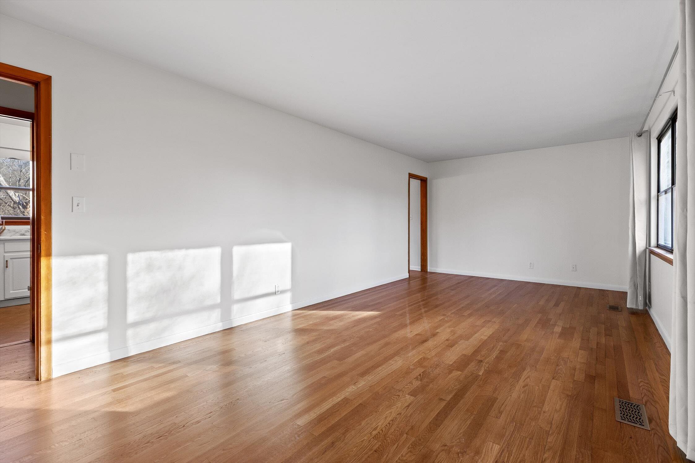 517 Randall Street Hixson, TN 37343 - Photo 7 of 29 11-Randall-11