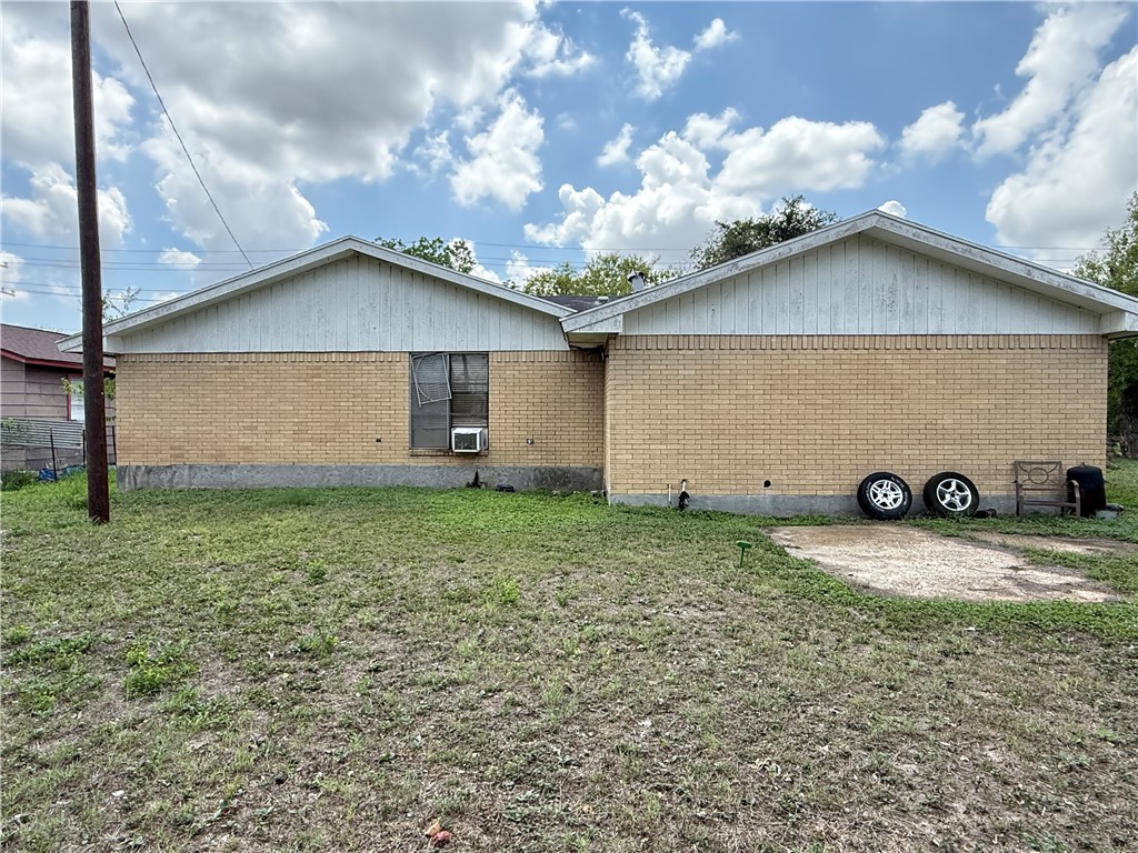 1006 Touchstone Sinton, TX 78387 - Photo 18 of 18