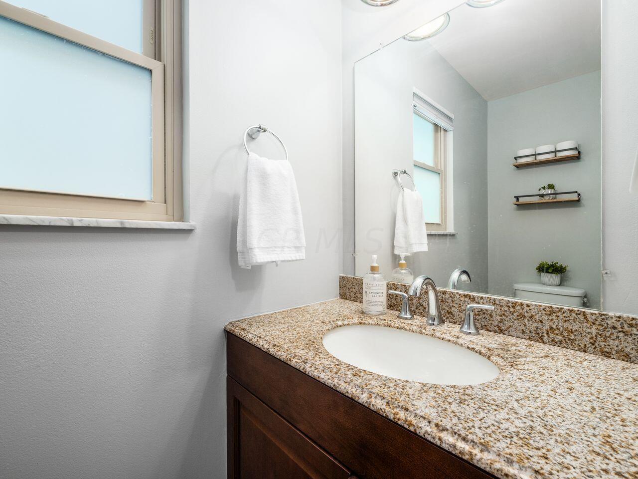 5861 Ravine View Court Columbus, OH 43231 - Photo 20 of 42 1/2 bath