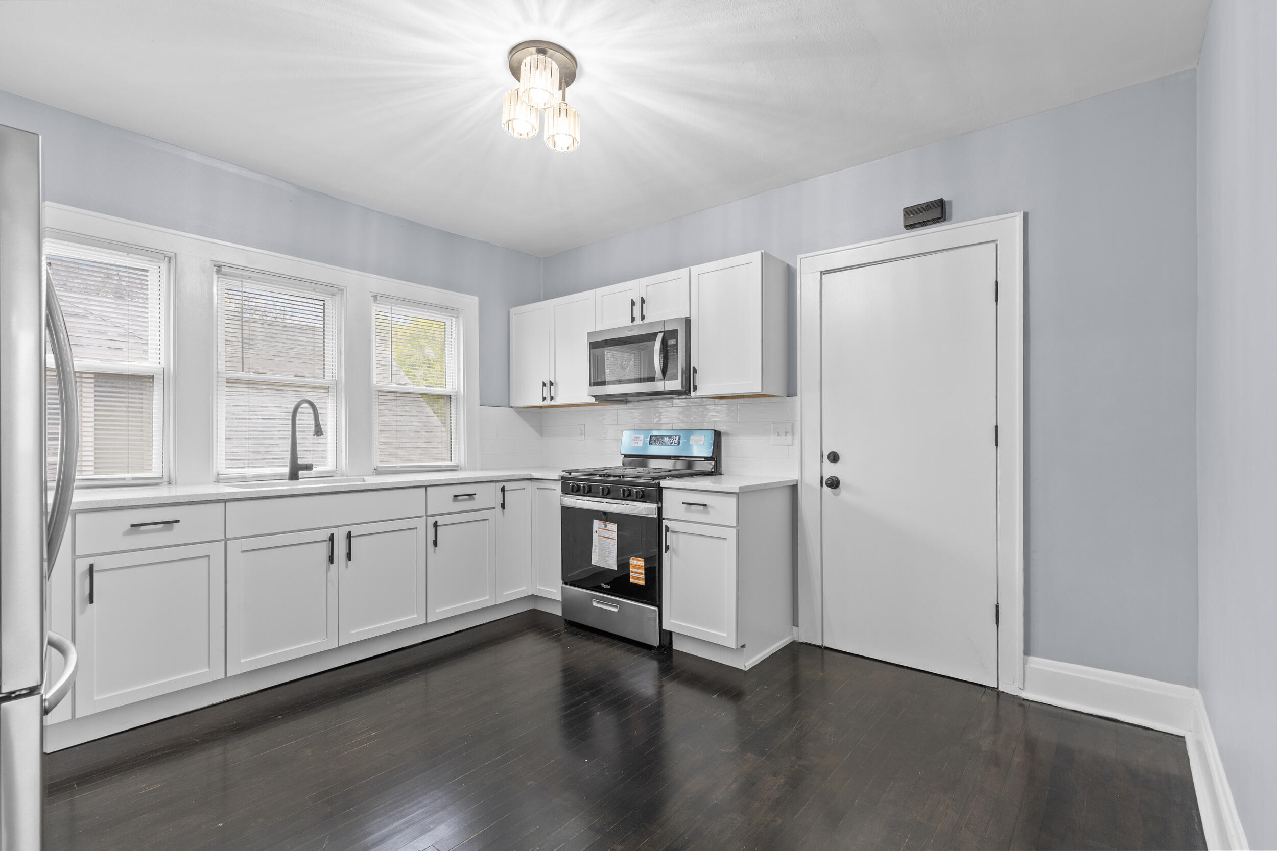 3013 North 57th Street, Unit 3015 Milwaukee, WI 53210 - Photo 9 of 39 photo apr 26 2026, 10 27 50 pm