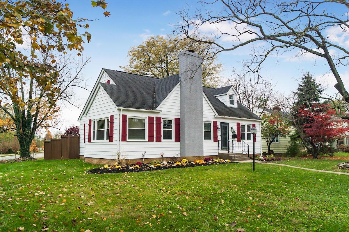 1963 Inchcliff Road Columbus, OH 43221 - Photo 2 of 40