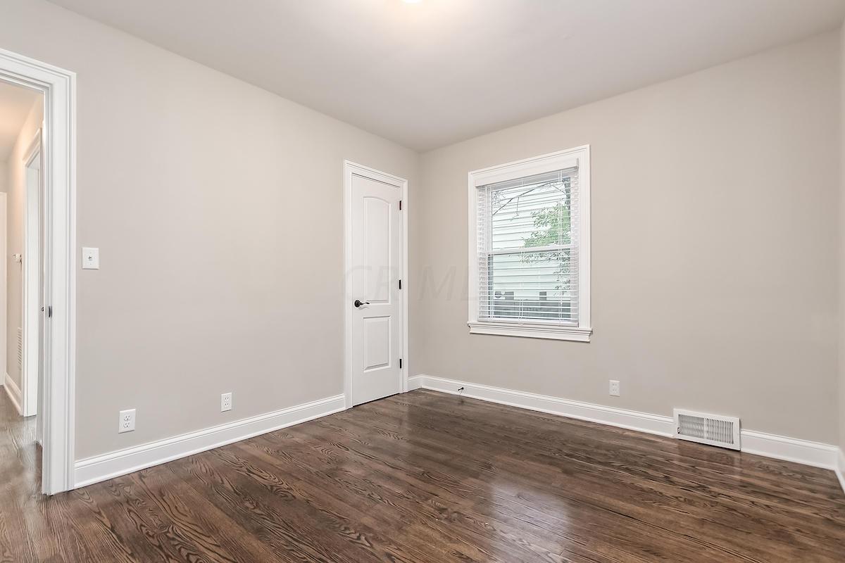 1963 Inchcliff Road Columbus, OH 43221 - Photo 21 of 40