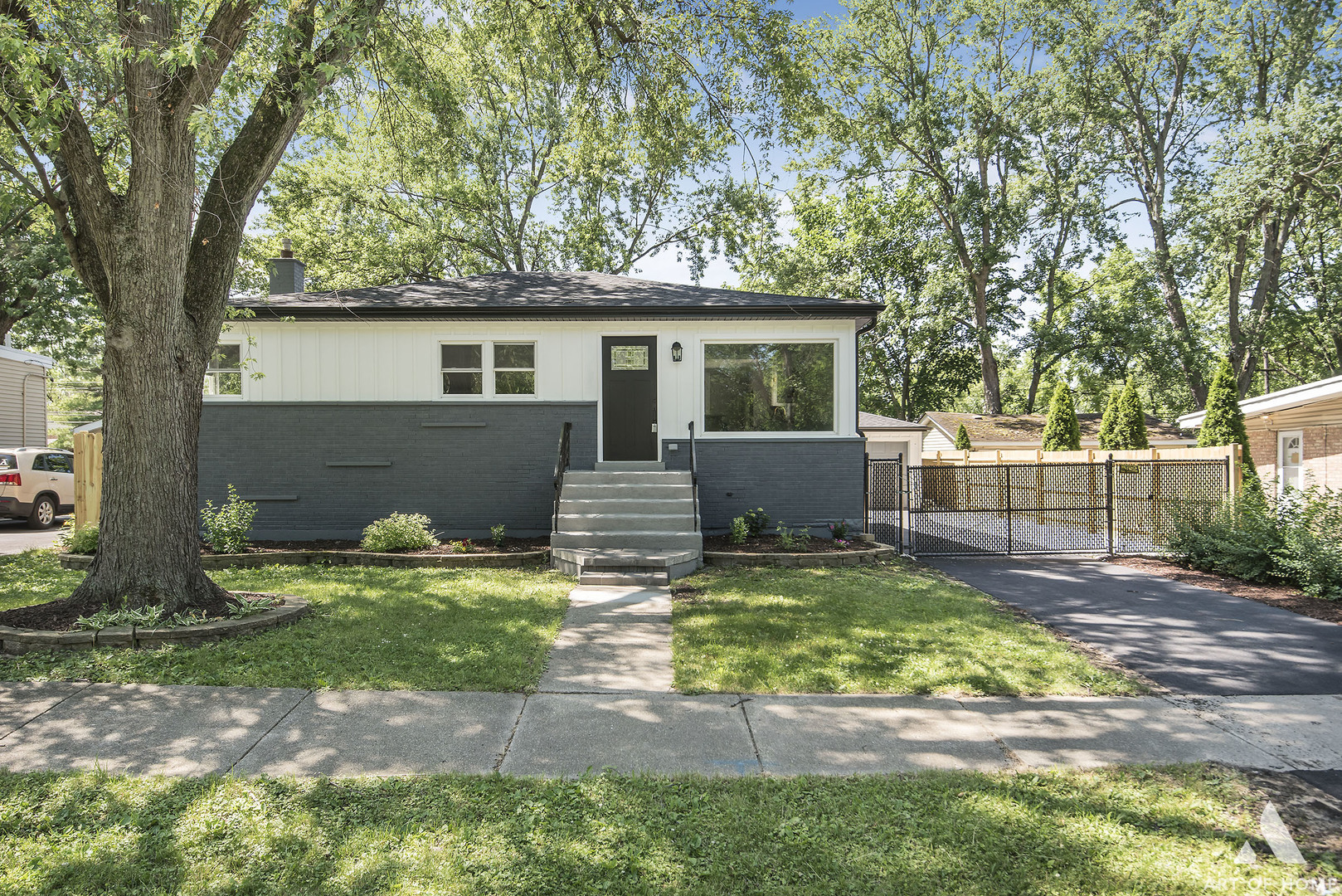 270 Holbrook Road Chicago Heights, IL 60411 - Photo 32 of 33 front view of a house with a yard
