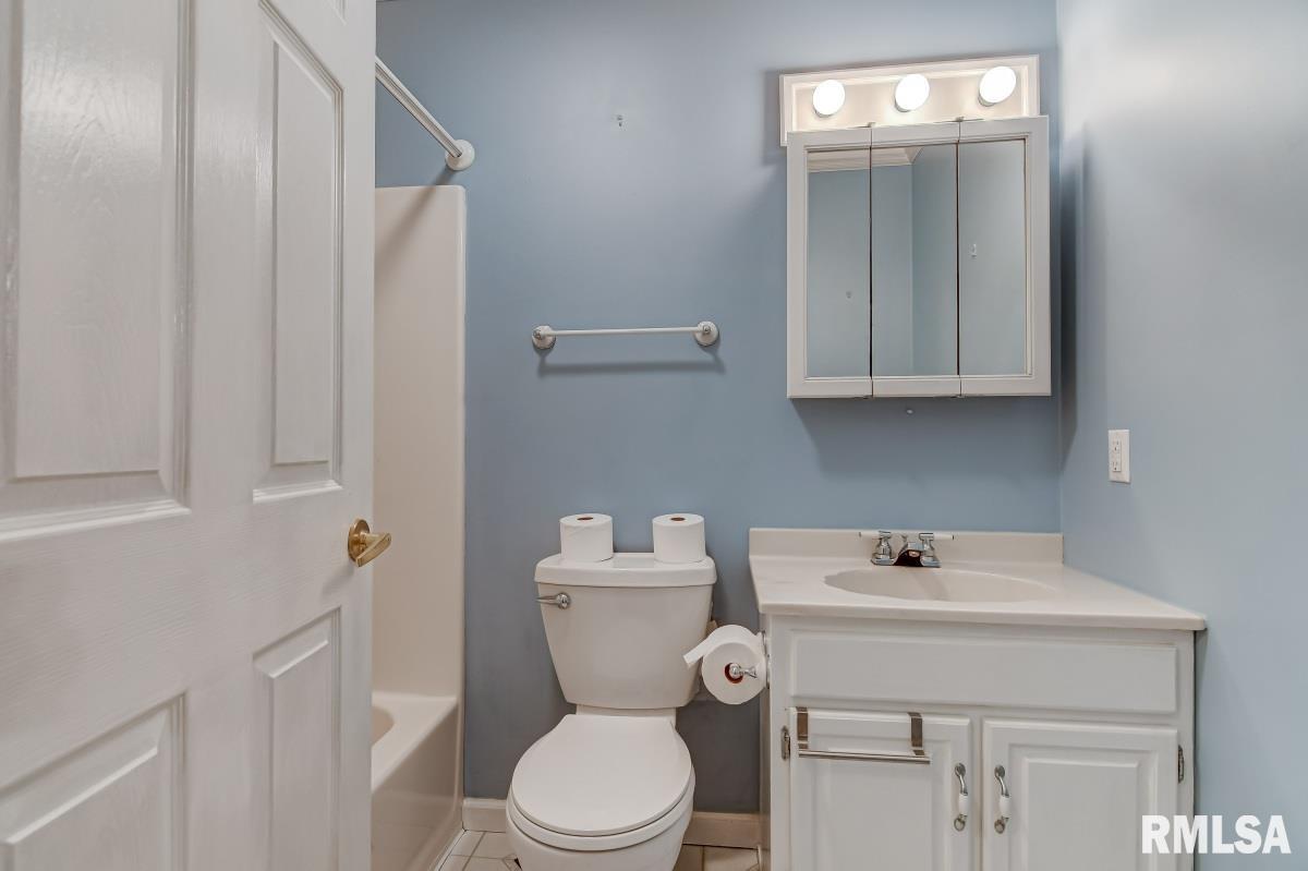 3120 Lakeshire Drive Springfield, IL 62707 - Photo 25 of 34