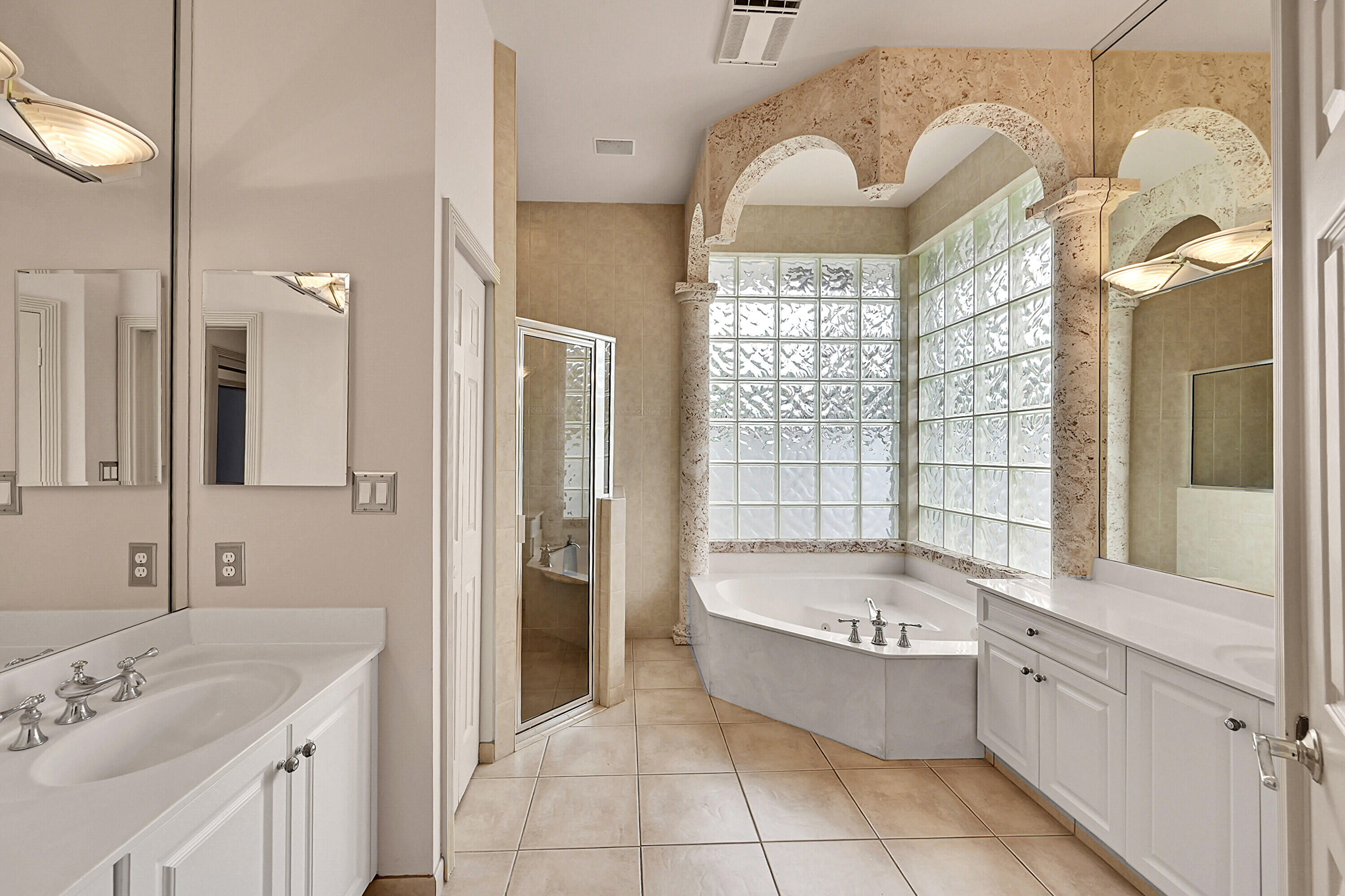 6419 Northwest 99th Drive Parkland, FL 33076 - Photo 11 of 17 11