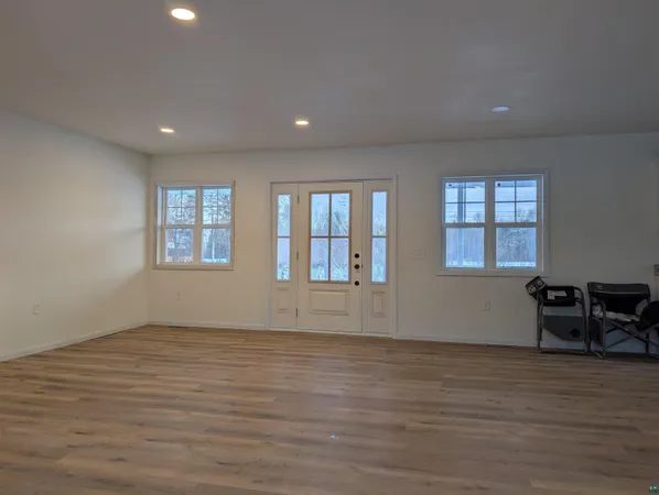 $250,000 | 2119 5th Avenue East, Ashland, WI 54806