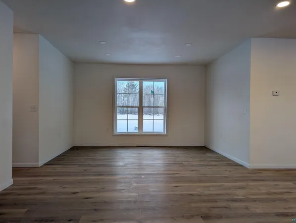 $250,000 | 2119 5th Avenue East, Ashland, WI 54806