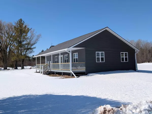 $250,000 | 2119 5th Avenue East, Ashland, WI 54806