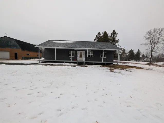 $260,000 | 2119 5th Avenue East, Ashland, WI 54806