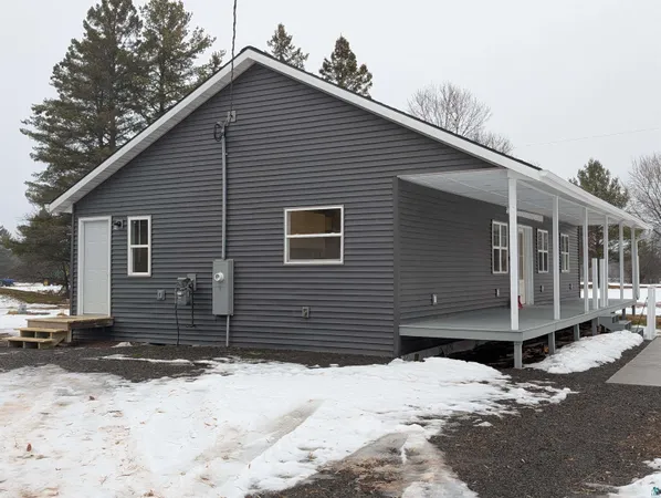 $250,000 | 2119 5th Avenue East, Ashland, WI 54806