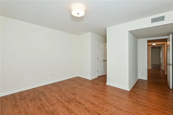 $2,000 | 201 Lenox Way Northeast, Atlanta, GA 30324