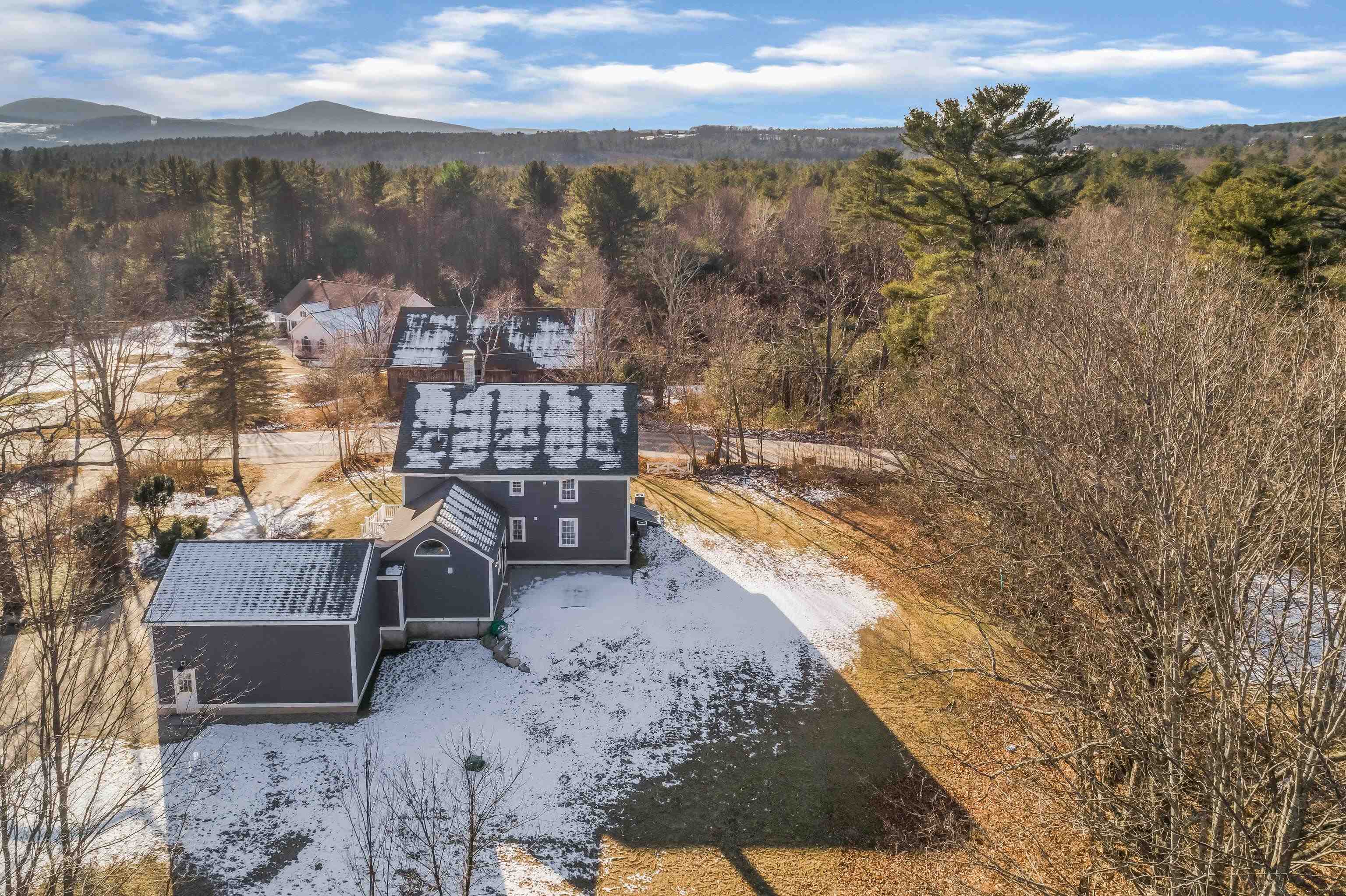 230 Tibbetts Hill Road Goffstown, NH 03045 - Photo 4 of 40