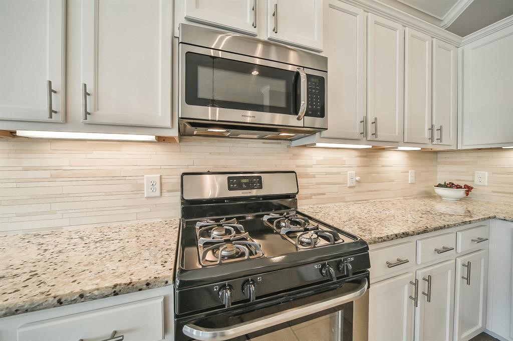 8510 Brinklow Point Drive Cypress, TX 77433 - Photo 10 of 46