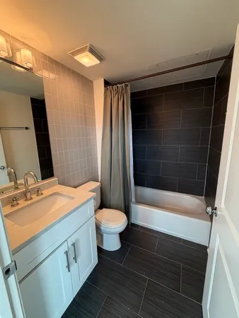 $3,200 | 50 East 16th Street, Unit 415, Chicago, IL 60616