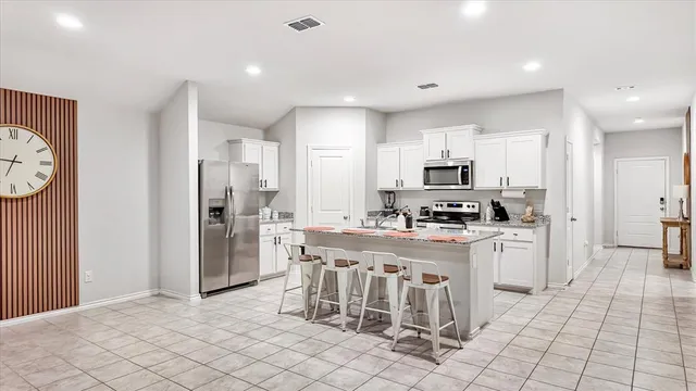 $2,450 | 3052 Manu Street, Fort Worth, TX 76123