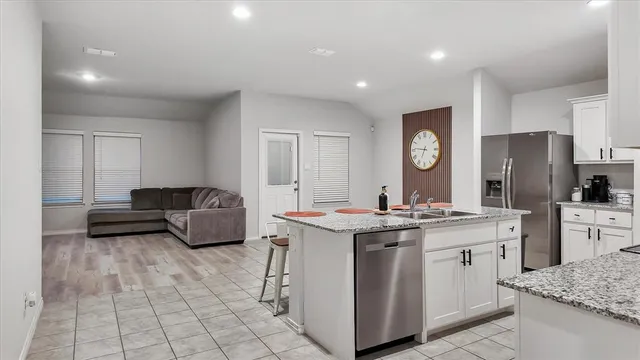 $2,450 | 3052 Manu Street, Fort Worth, TX 76123