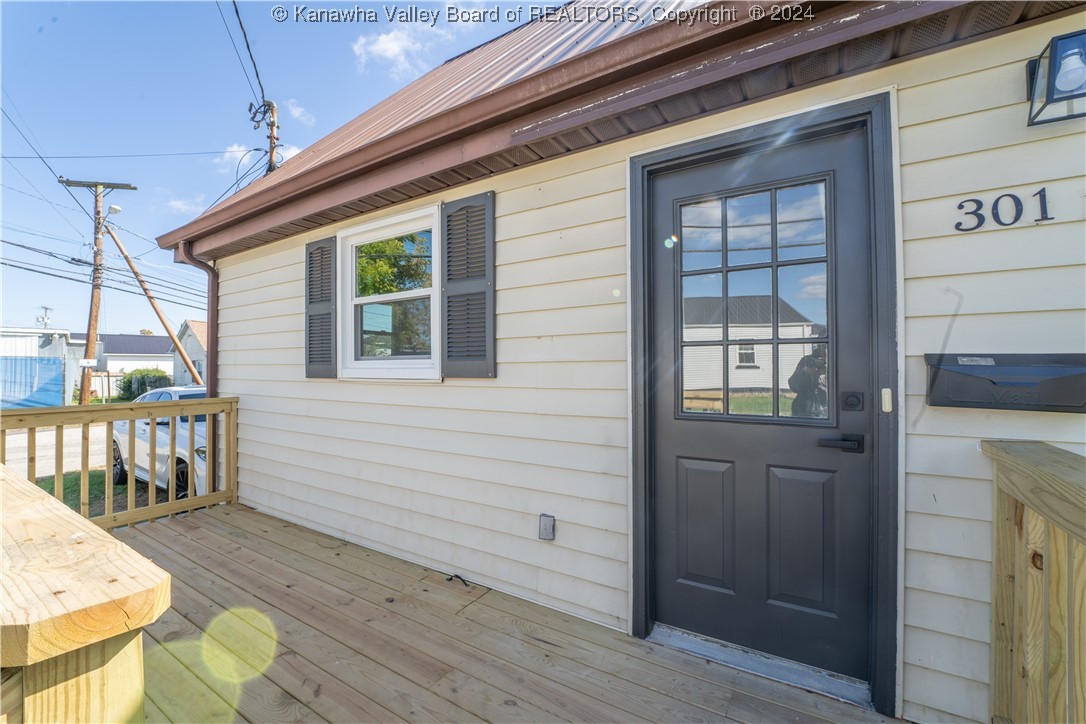 301 Rhoda Street Hurricane, WV 25526 - Photo 3 of 16 Gallery Image 3