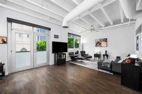$314,000 | 805 Peachtree Street Northeast, Unit 318, Atlanta, GA 30308