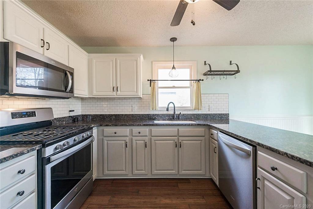 159 Sea Island Boulevard Fort Mill, SC 29708 - Photo 2 of 16