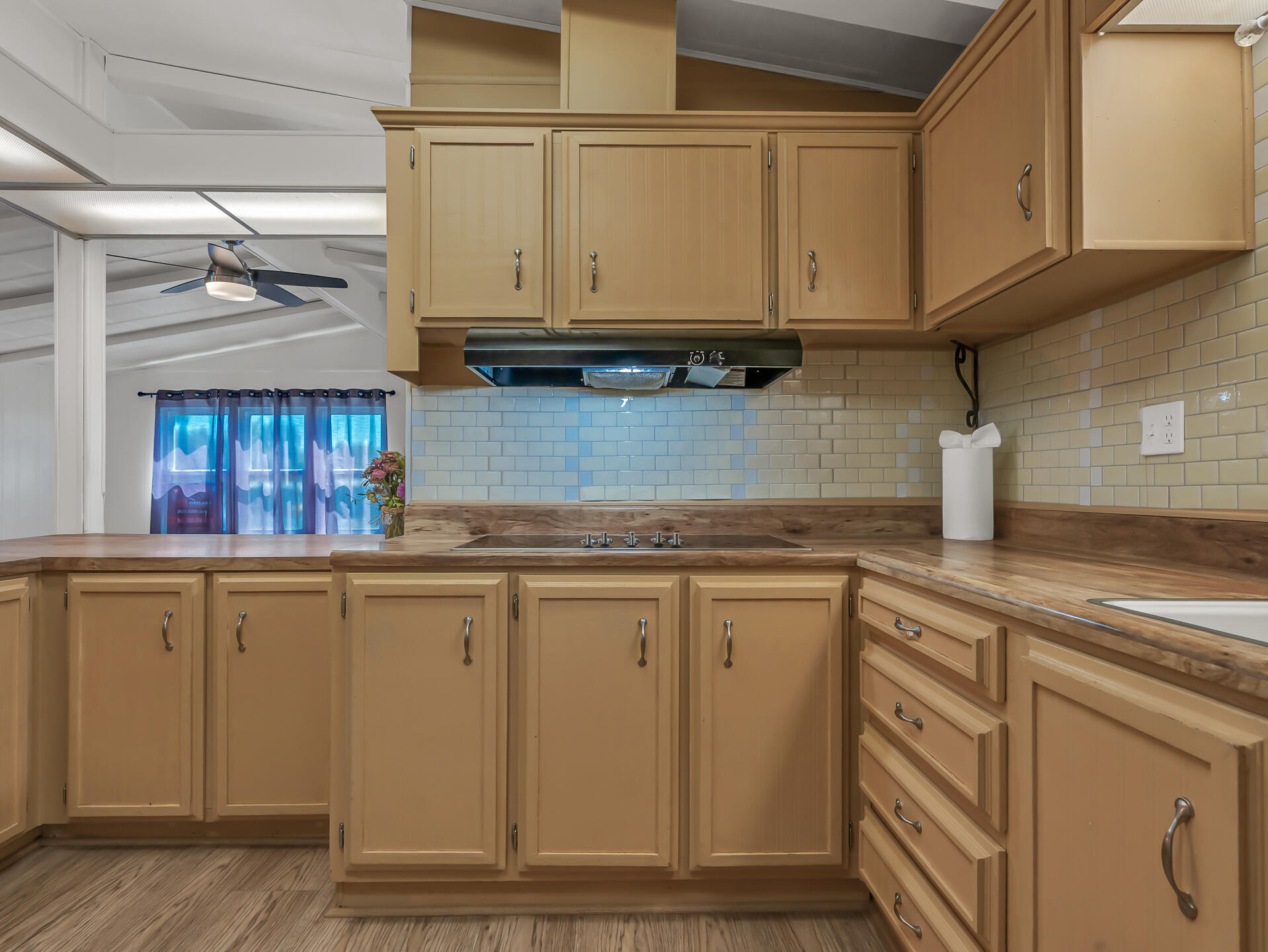 19964 Riverside Avenue, Unit 103 Anderson, CA 96007 - Photo 17 of 39 Kitchen
