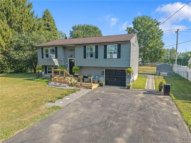 $290,000 | 5990 Pony Lane, Cicero, NY 13039