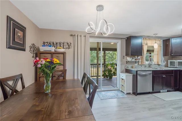 $290,000 | 5990 Pony Lane, Cicero, NY 13039